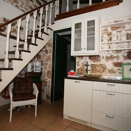 Christina'S Stone Cottage คัสซิโอปี ภายนอก รูปภาพ