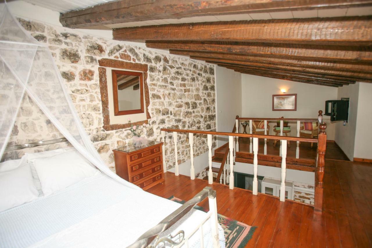 Christina'S Stone Cottage คัสซิโอปี ภายนอก รูปภาพ